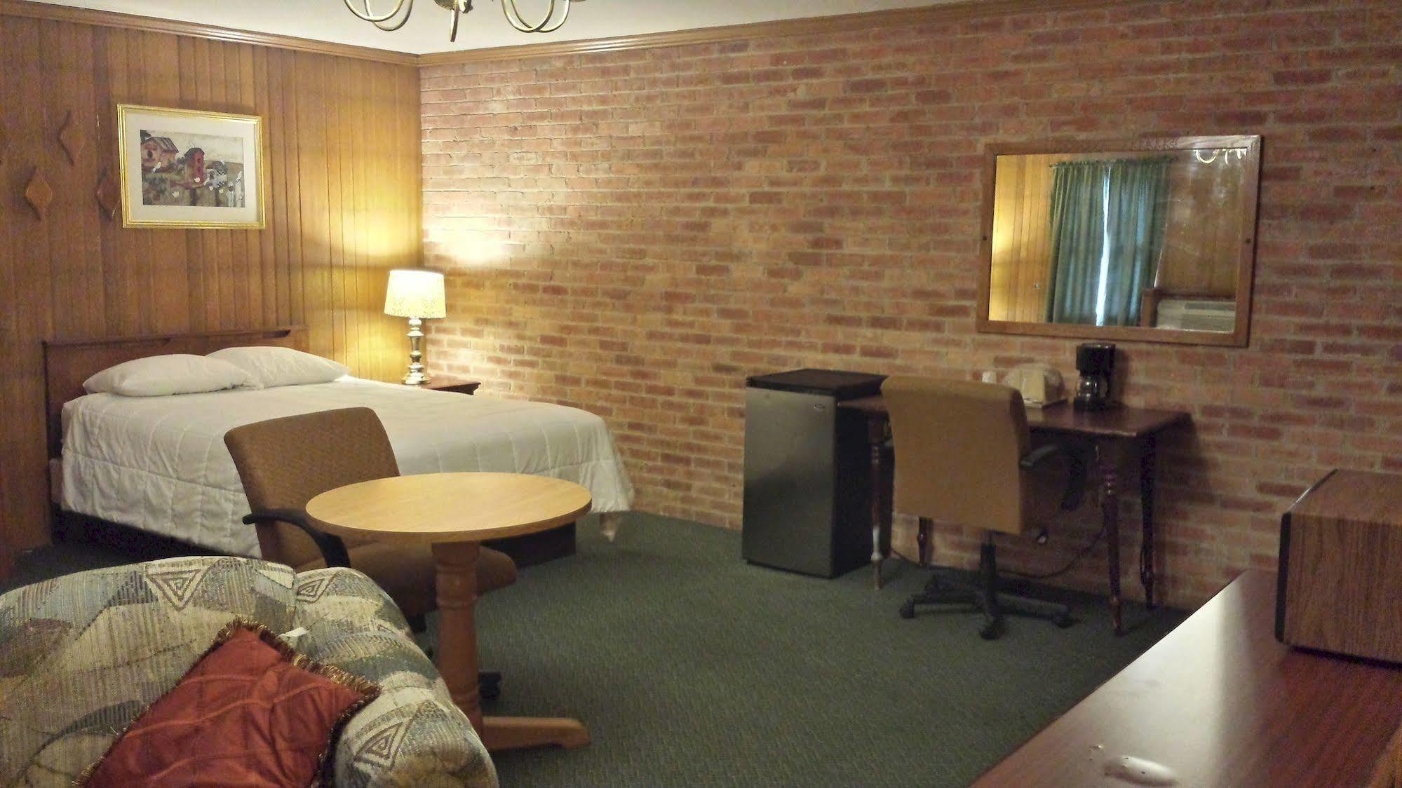 The Lincoln Lodge Urbana Champaign Exterior foto