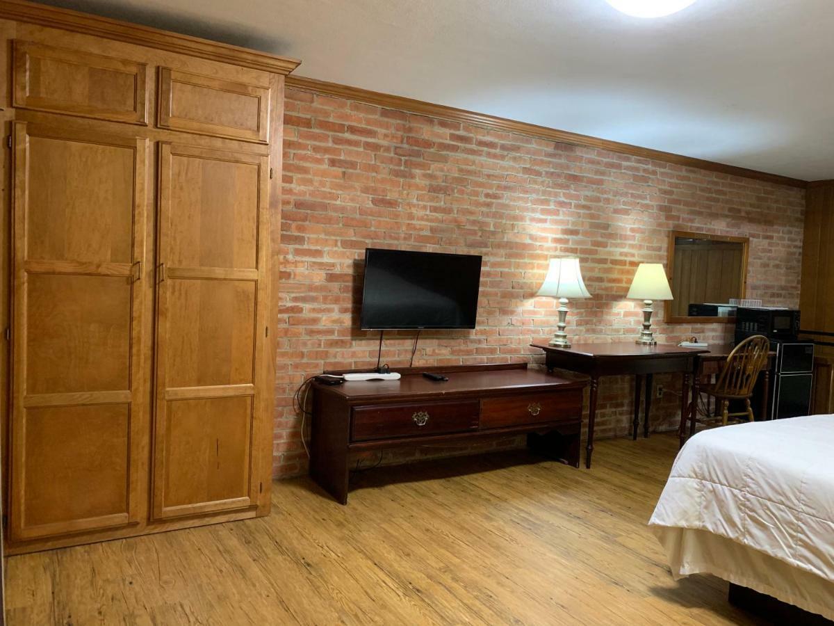 The Lincoln Lodge Urbana Champaign Exterior foto